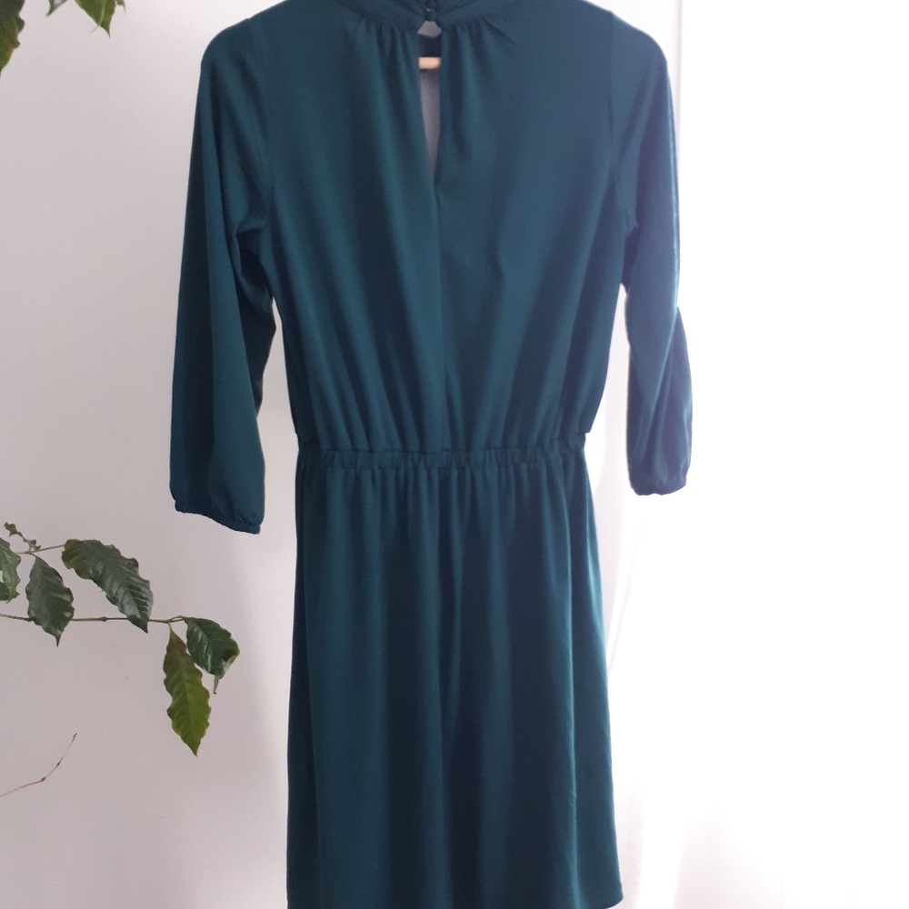 NWOT H&M Green midi dress